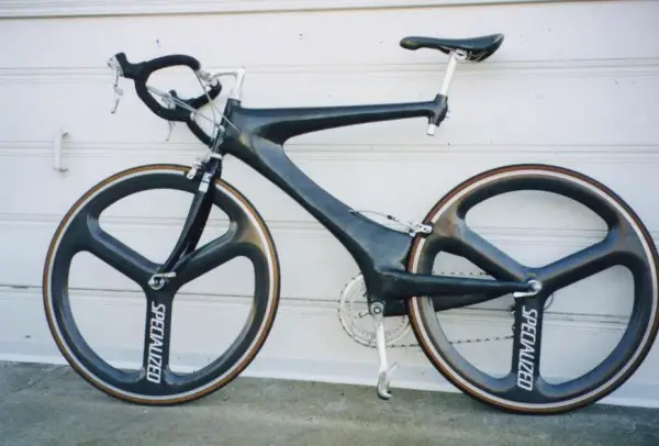 Damon Rinard's do-it-yourself carbon-fiber bicycle frame