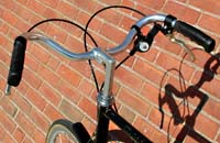 07-handlebars-left